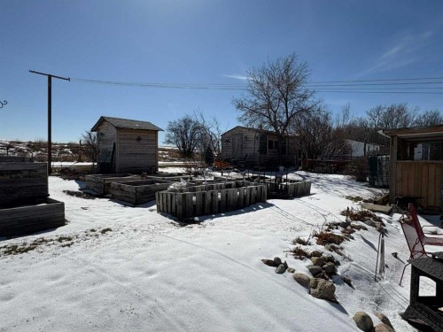 120 1 Avenue, Wimborne, AB - Outdoor