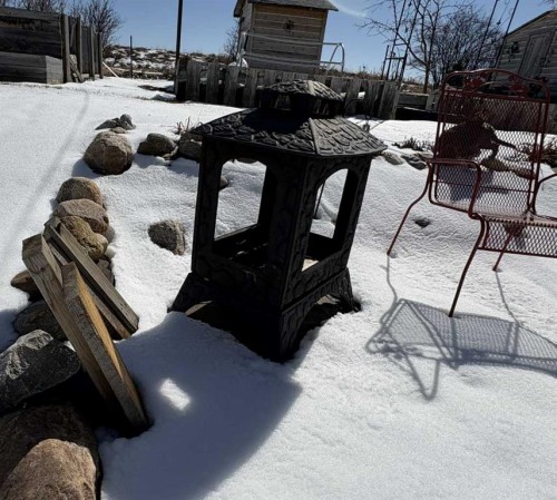 120 1 Avenue, Wimborne, AB - Outdoor