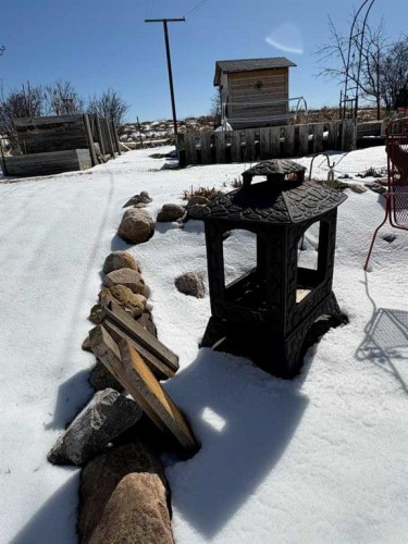 120 1 Avenue, Wimborne, AB - Outdoor