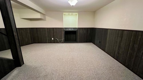 177 Shacker Cres, Hanna, AB - Indoor Photo Showing Other Room