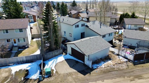 177 Shacker Cres, Hanna, AB - Outdoor With Deck Patio Veranda