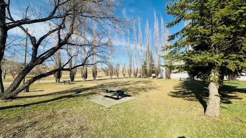 103 24 Street Nw, Drumheller, AB 