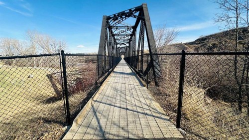 103 24 Street Nw, Drumheller, AB 