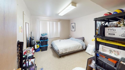 305 2 Avenue, Bassano, AB - Indoor Photo Showing Bedroom