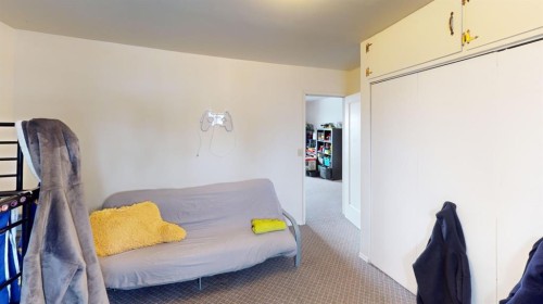 305 2 Avenue, Bassano, AB - Indoor
