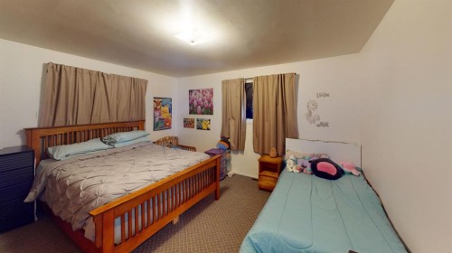 305 2 Avenue, Bassano, AB - Indoor Photo Showing Bedroom