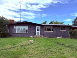 307 5 Avenue EAST Oyen, AB T0J 2J0