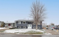 3 Lake Newell Bay EAST Brooks, AB T1R 0L6