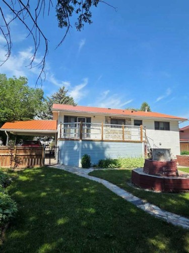 40 Charlesworth Crescent East, Brooks, AB 