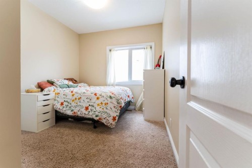 1258 1 Avenue Nw, Drumheller, AB - Indoor Photo Showing Bedroom