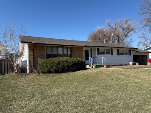 1007 Riverside Drive East  Drumheller, AB T0J 0Y0