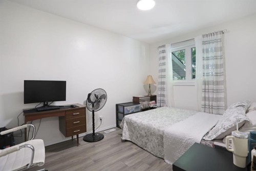 28 Upland Crescent West, Brooks, AB - Indoor Photo Showing Bedroom
