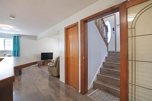 28 Upland Crescent West, Brooks, AB - Indoor Photo Showing Other Room