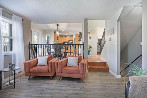 75 Parkland Close East, Brooks, AB - Indoor Photo Showing Living Room