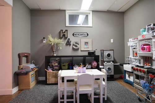 75 Parkland Close East, Brooks, AB - Indoor