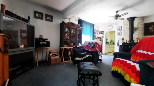 227 6 Street, Drumheller, AB - Indoor