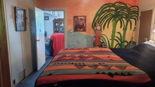 227 6 Street, Drumheller, AB - Indoor Photo Showing Bedroom