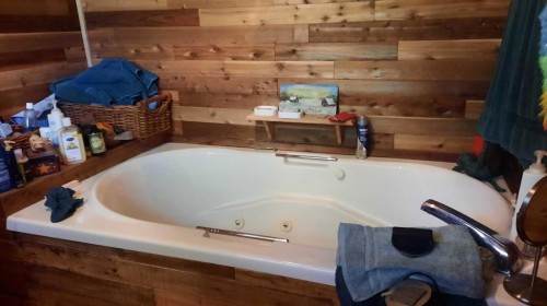 227 6 Street, Drumheller, AB - Indoor Photo Showing Bathroom