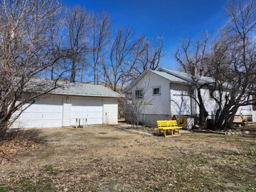 227 6 Street  Drumheller, AB T0J 1B0