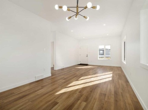 7046 48 Street, Taber, AB - Indoor Photo Showing Other Room