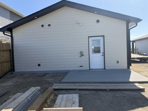 7046 48 Street, Taber, AB - Outdoor With Exterior