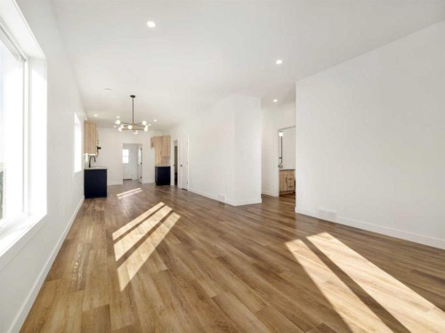 7046 48 Street, Taber, AB - Indoor Photo Showing Other Room