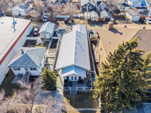 145 Centre Street, Drumheller, AB - Outdoor