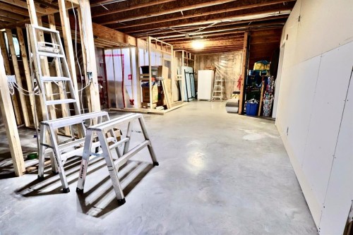 29305 Range Road 41, Oyen, AB - Indoor Photo Showing Basement