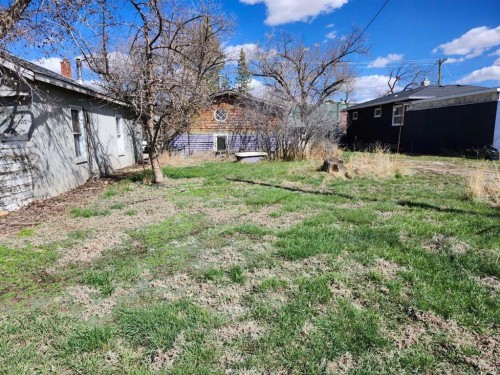 355 4 Street West, Drumheller, AB - Outdoor