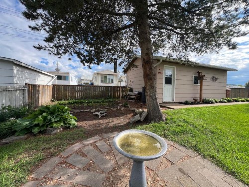 599 3 Avenue West, Drumheller, AB - Outdoor