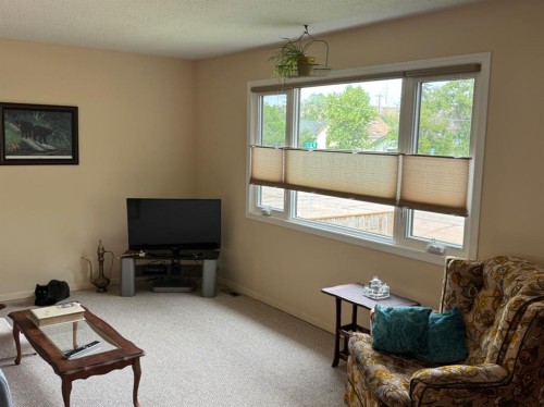 599 3 Avenue West, Drumheller, AB - Indoor Photo Showing Other Room