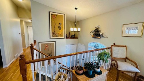 24 Willow Point, Drumheller, AB - Indoor Photo Showing Other Room