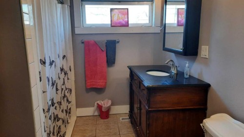 274 3 Street West, Drumheller, AB 