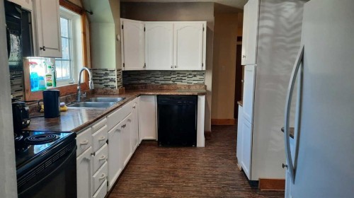 274 3 Street West, Drumheller, AB 