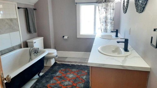 274 3 Street West, Drumheller, AB 