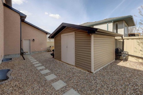 12 Willow Point, Drumheller, AB - Outdoor With Exterior