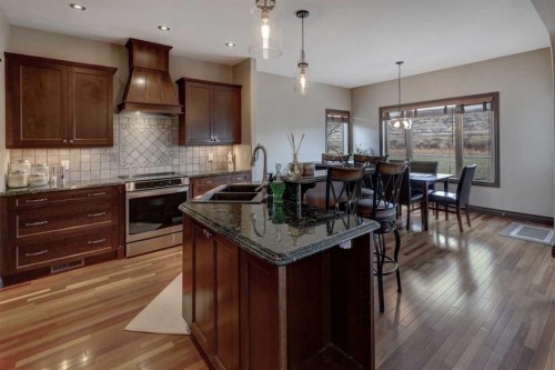 12 Willow Point, Drumheller, AB - Indoor Photo Showing Kitchen With Double Sink With Upgraded Kitchen