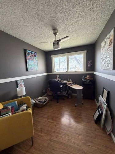 3917 52 Street, Taber, AB - Indoor
