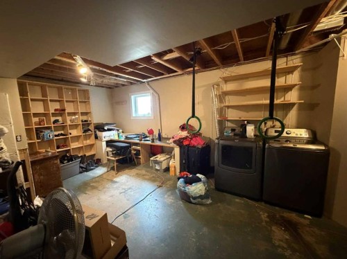 3917 52 Street, Taber, AB - Indoor Photo Showing Other Room