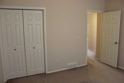 71 Park Place West, Brooks, AB - Indoor Photo Showing Other Room