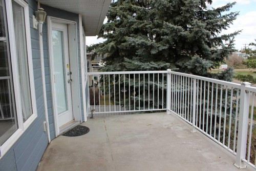 71 Park Place West, Brooks, AB - Outdoor With Exterior