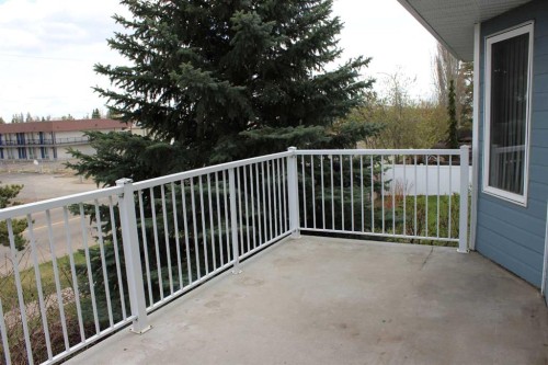 71 Park Place West, Brooks, AB - Outdoor With Exterior