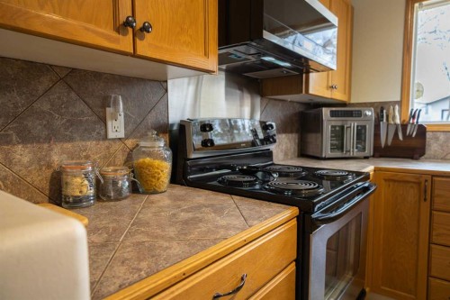 5132 49 Avenue, Onoway, AB - Indoor Photo Showing Kitchen