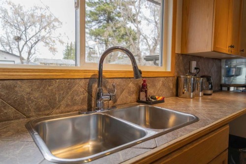 5132 49 Avenue, Onoway, AB - Indoor Photo Showing Kitchen With Double Sink