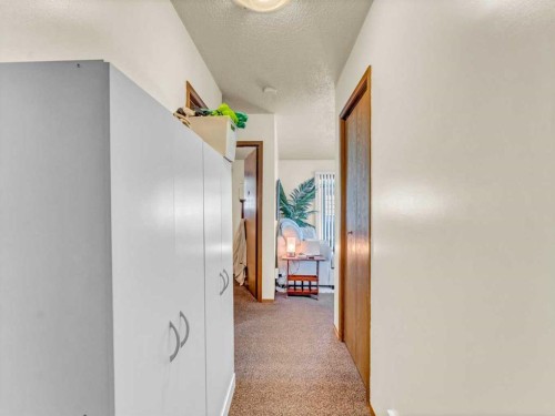 437 3 Avenue, Bassano, AB - Indoor Photo Showing Other Room