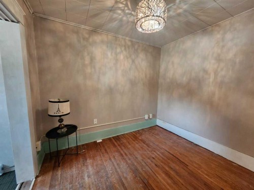 148 3 Street West, Drumheller, AB - Indoor Photo Showing Other Room