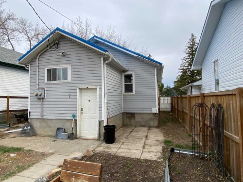 23 Pine Avenue West, Brooks, AB - Outdoor With Exterior