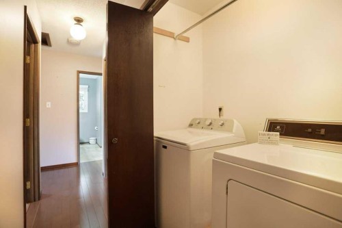 160 Ingram Park Drive, Brooks, AB - Indoor Photo Showing Laundry Room