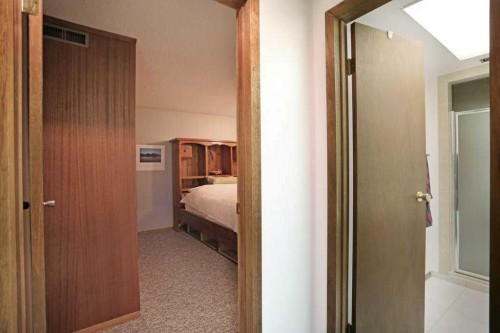 160 Ingram Park Drive, Brooks, AB - Indoor