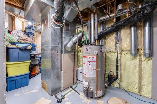 115 9 Street, Drumheller, AB - Indoor Photo Showing Basement